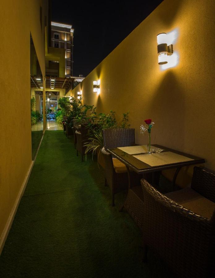 Sun Park Hotel Suites เจดดาห์ ภายนอก รูปภาพ