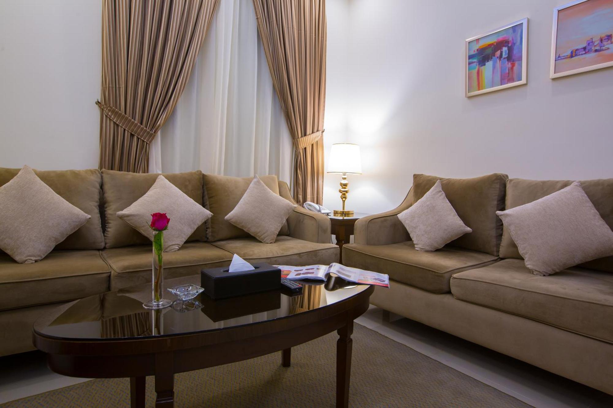 Sun Park Hotel Suites เจดดาห์ ภายนอก รูปภาพ