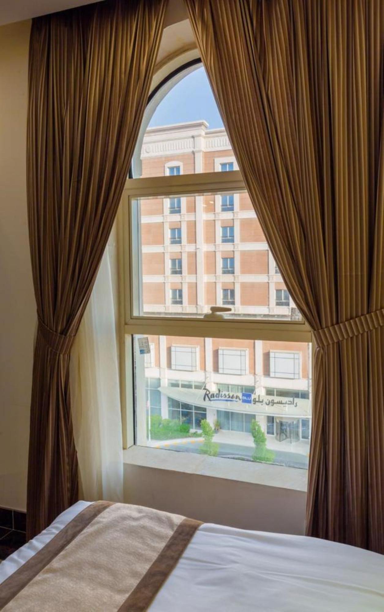 Sun Park Hotel Suites เจดดาห์ ภายนอก รูปภาพ