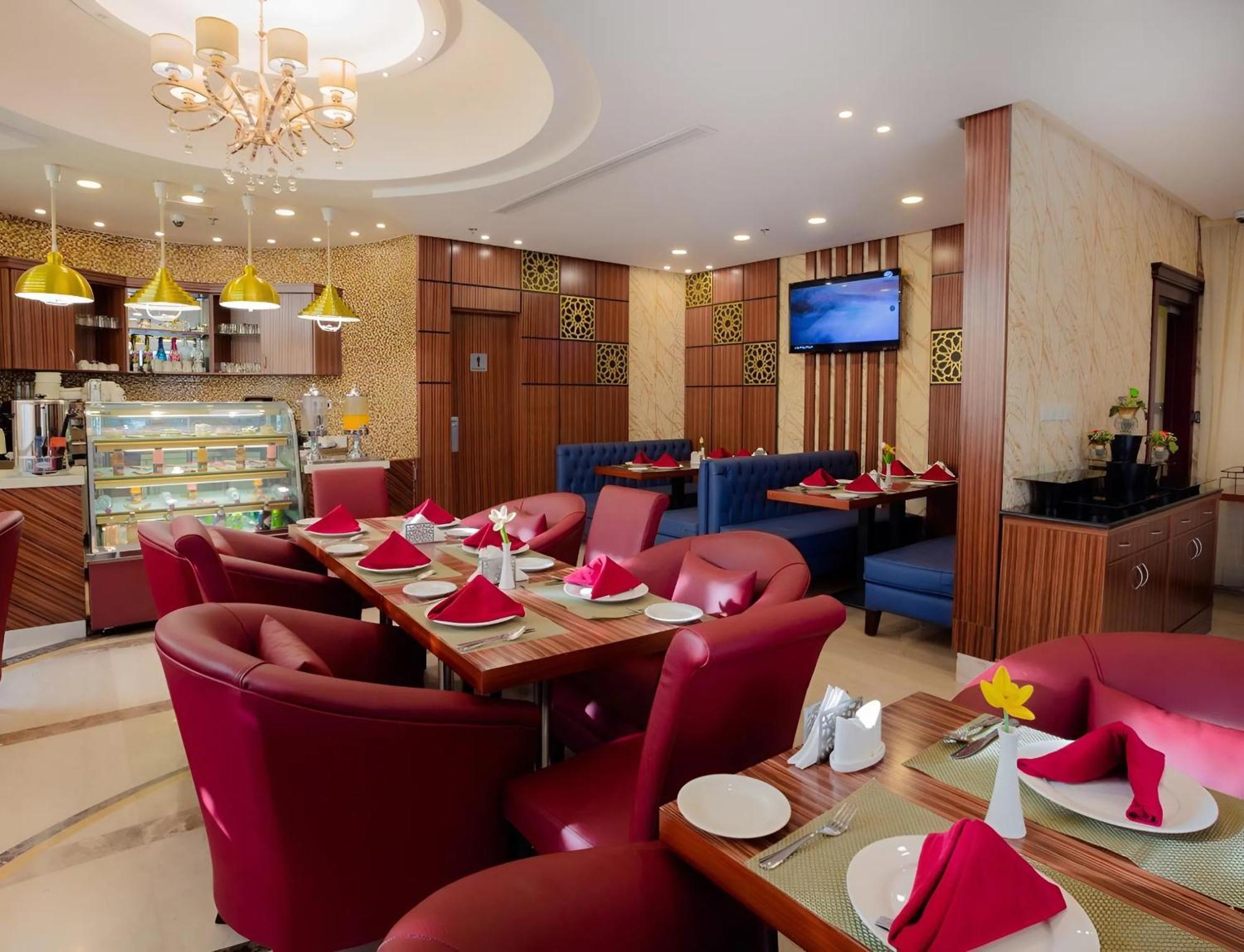 Sun Park Hotel Suites เจดดาห์ ภายนอก รูปภาพ